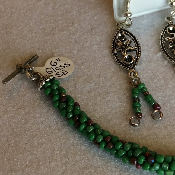 FINAL SALE PRICE Handmade Beaded Bracelet & Earring Set - Picture 2 of 3